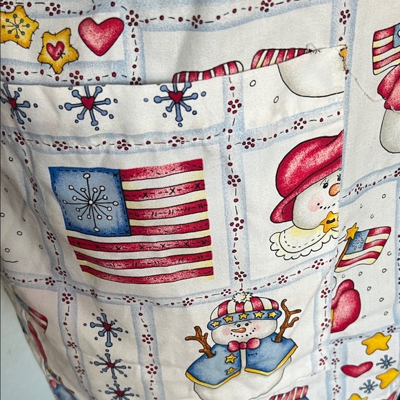 Cherokee Scrub Jacket Medium Snowman Winter Print | Festive Medical Wear - Picture 5 of 7
